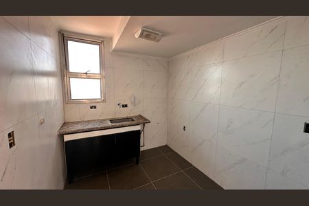 Cozinha de apartamento à venda com 1 quarto, 75m² em Vila Paulista, São Paulo