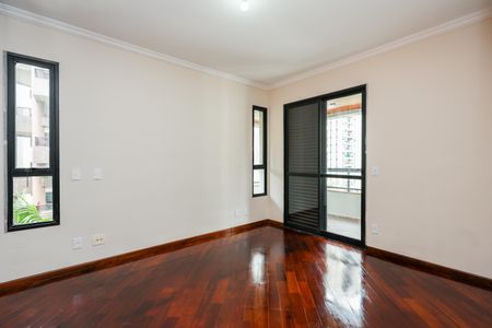 Apartamento à venda com 157m², 4 quartos e 4 vagasSuíte 1