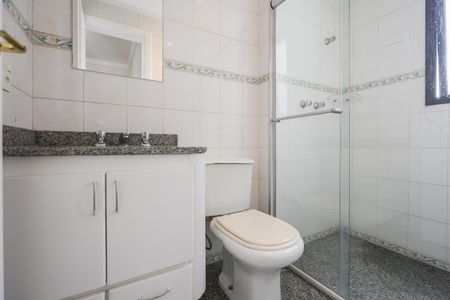 Apartamento à venda com 157m², 4 quartos e 4 vagasBanheiro da Suíte 2
