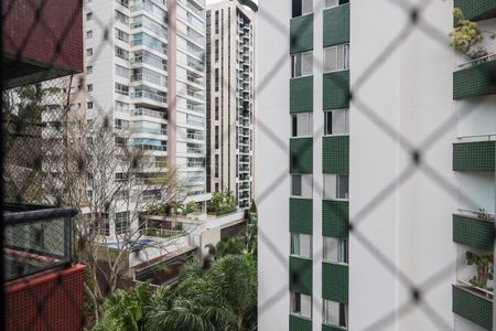 Apartamento à venda com 157m², 4 quartos e 4 vagasVista da Suíte 2