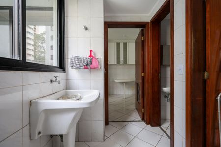 Apartamento à venda com 157m², 4 quartos e 4 vagasÁrea de Serviço