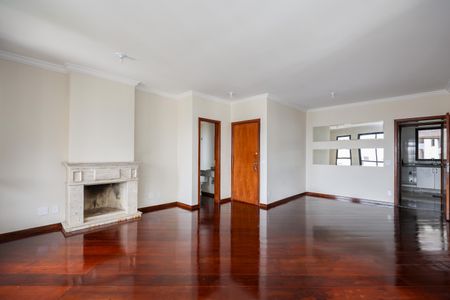 Apartamento à venda com 157m², 4 quartos e 4 vagasSala