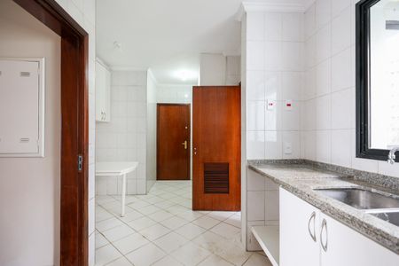 Apartamento à venda com 157m², 4 quartos e 4 vagasCozinha
