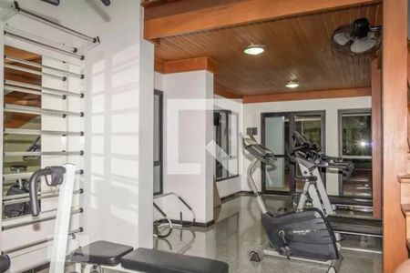 Apartamento à venda com 157m², 4 quartos e 4 vagasAcademia