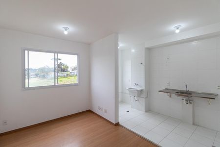 Sala/Cozinha de apartamento para alugar com 2 quartos, 42m² em Jardim Nazareth, São Paulo