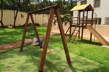 Apartamento para alugar com 90m², 3 quartos e 2 vagas Apartamento para alugar com 90m², 3 quartos e 2 vagasÁrea comum - Playground