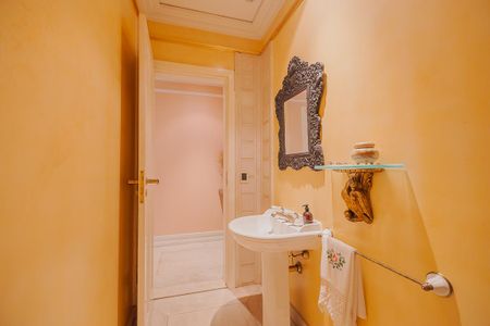 Apartamento à venda com 578m², 5 quartos e 8 vagasLavabo