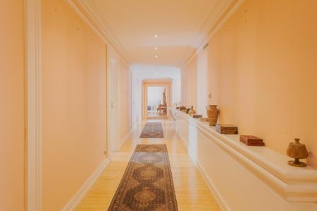 Apartamento à venda com 578m², 5 quartos e 8 vagasCorredor