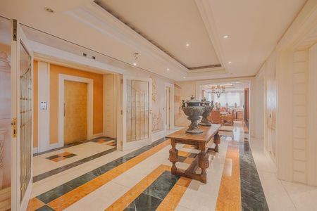 Apartamento à venda com 578m², 5 quartos e 8 vagasHall de entrada