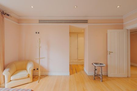 Apartamento à venda com 578m², 5 quartos e 8 vagasSuíte 2