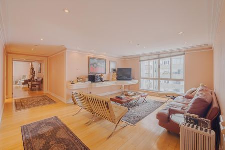 Apartamento à venda com 578m², 5 quartos e 8 vagasSala de TV