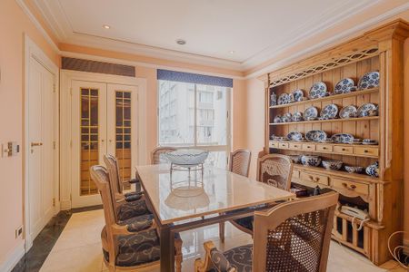 Apartamento à venda com 578m², 5 quartos e 8 vagasCopa