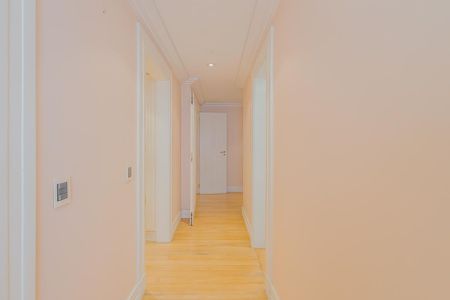 Apartamento à venda com 578m², 5 quartos e 8 vagasCloset da suíte 4