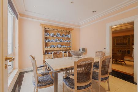 Apartamento à venda com 578m², 5 quartos e 8 vagasCopa