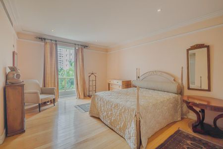 Apartamento à venda com 578m², 5 quartos e 8 vagasSuíte 1