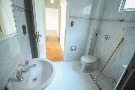 Apartamento à venda com 60m², 2 quartos e sem vaga Apartamento à venda com 60m², 2 quartos e sem vagaBanheiro