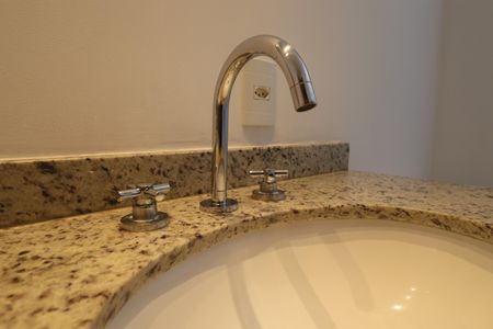 Apartamento à venda com 92m², 2 quartos e 2 vagasBanheiro Quarto 1 suíte