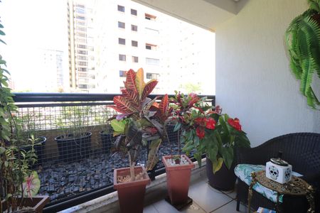 Apartamento à venda com 92m², 2 quartos e 2 vagasVaranda Quarto 2