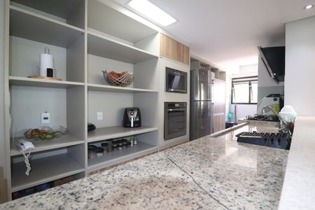 Apartamento à venda com 92m², 2 quartos e 2 vagasCozinha