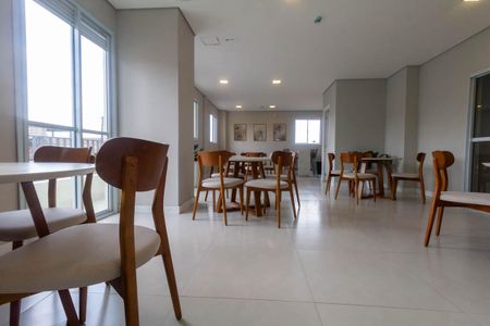 Apartamento para alugar com 42m², 2 quartos e sem vaga Apartamento para alugar com 42m², 2 quartos e sem vagaÁrea comum - Salão de festas