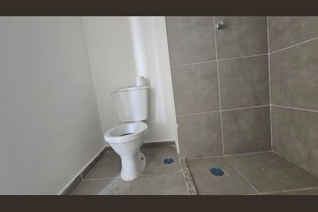 Apartamento para alugar com 42m², 2 quartos e sem vaga Apartamento para alugar com 42m², 2 quartos e sem vagaBanheiro