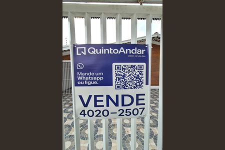 Casa à venda com 240m², 4 quartos e 4 vagas Casa à venda com 240m², 4 quartos e 4 vagasPlaca Instalada
