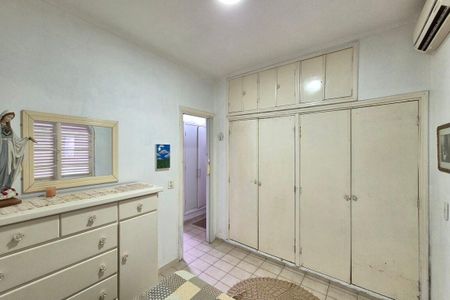 Casa à venda com 240m², 4 quartos e 4 vagas Casa à venda com 240m², 4 quartos e 4 vagasQuarto 3