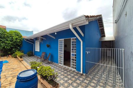 Casa à venda com 240m², 4 quartos e 4 vagas Casa à venda com 240m², 4 quartos e 4 vagasFachada da Edícula