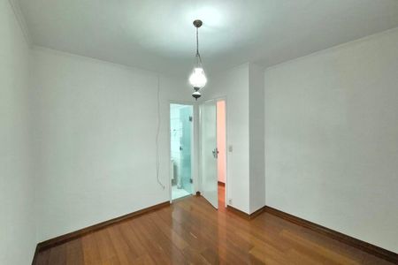 Casa à venda com 240m², 4 quartos e 4 vagas Casa à venda com 240m², 4 quartos e 4 vagasQuarto 2 - Suíte