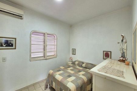 Casa à venda com 240m², 4 quartos e 4 vagas Casa à venda com 240m², 4 quartos e 4 vagasQuarto 3