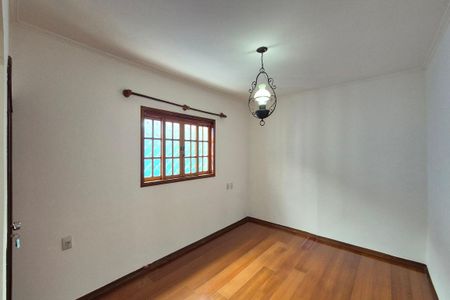 Casa à venda com 240m², 4 quartos e 4 vagas Casa à venda com 240m², 4 quartos e 4 vagasSala de Jantar