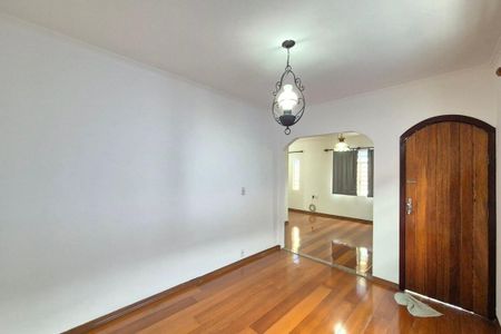 Casa à venda com 240m², 4 quartos e 4 vagas Casa à venda com 240m², 4 quartos e 4 vagasSala de Jantar