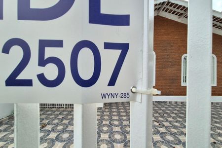 Casa à venda com 240m², 4 quartos e 4 vagas Casa à venda com 240m², 4 quartos e 4 vagasPlaca Instalada