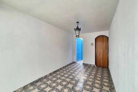 Casa à venda com 240m², 4 quartos e 4 vagas Casa à venda com 240m², 4 quartos e 4 vagasGaragem