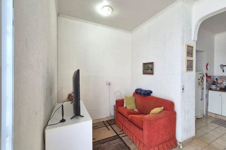 Casa à venda com 240m², 4 quartos e 4 vagas Casa à venda com 240m², 4 quartos e 4 vagasSala