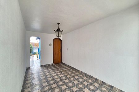 Casa à venda com 240m², 4 quartos e 4 vagas Casa à venda com 240m², 4 quartos e 4 vagasGaragem