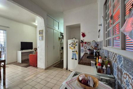 Casa à venda com 240m², 4 quartos e 4 vagas Casa à venda com 240m², 4 quartos e 4 vagasCozinha