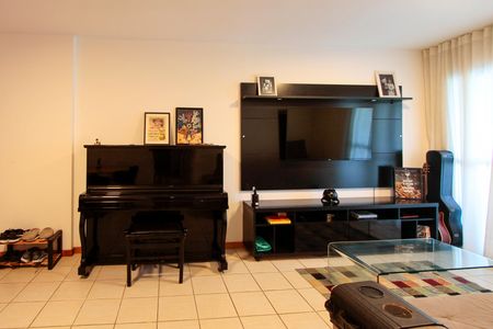 Apartamento à venda com 87m², 2 quartos e 1 vagaSala