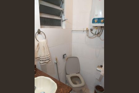Banheiro de apartamento para alugar com 1 quarto, 34m² em Copacabana, Rio de Janeiro