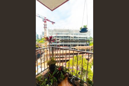 Sacada da Sala de apartamento à venda com 2 quartos, 66m² em Vila Nova Caledonia, São Paulo
