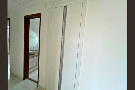 Apartamento à venda com 100m², 3 quartos e 1 vagaCorredor