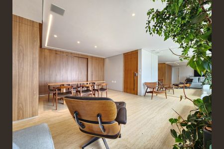 Apartamento à venda com 140m², 3 quartos e 4 vagas Apartamento à venda com 140m², 3 quartos e 4 vagasSala