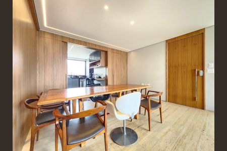 Apartamento à venda com 140m², 3 quartos e 4 vagas Apartamento à venda com 140m², 3 quartos e 4 vagasSala