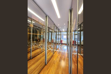 Apartamento à venda com 140m², 3 quartos e 4 vagas Apartamento à venda com 140m², 3 quartos e 4 vagasCloset