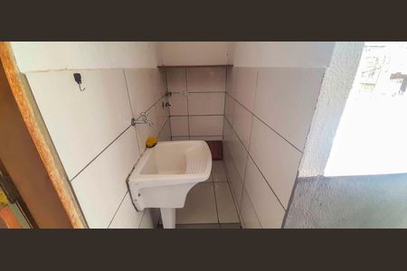 Casa à venda com 300m², 4 quartos e 1 vaga Casa à venda com 300m², 4 quartos e 1 vagaCasa 4 - Área de Serviço