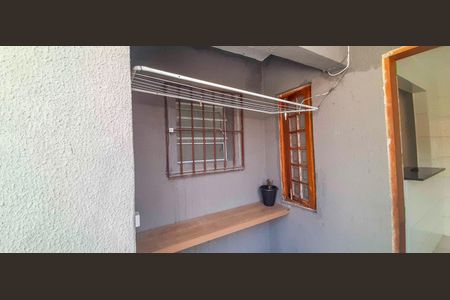 Casa à venda com 300m², 4 quartos e 1 vaga Casa à venda com 300m², 4 quartos e 1 vagaCasa 4 - Área de Serviço