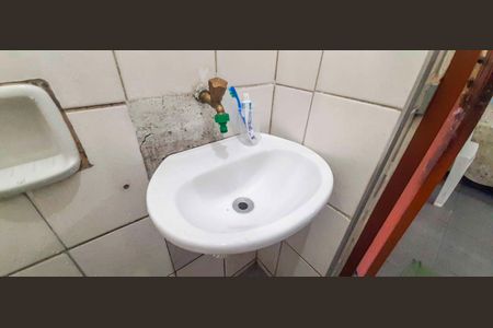 Casa à venda com 300m², 4 quartos e 1 vaga Casa à venda com 300m², 4 quartos e 1 vagaCasa 1 - Banheiro