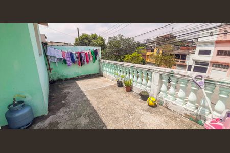 Casa à venda com 300m², 4 quartos e 1 vaga Casa à venda com 300m², 4 quartos e 1 vagaCasa 2 - Quintal