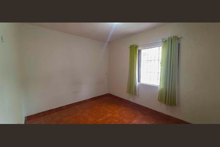 Casa à venda com 300m², 4 quartos e 1 vaga Casa à venda com 300m², 4 quartos e 1 vagaCasa 4 - Quarto