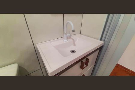 Casa à venda com 300m², 4 quartos e 1 vaga Casa à venda com 300m², 4 quartos e 1 vagaCasa 4 - Banheiro